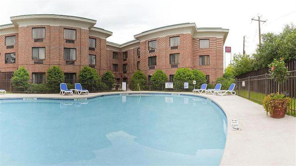 Holiday Inn Express Hotel & Suites Columbia-I-20 At Clemson Road By Ihg Eksteriør billede