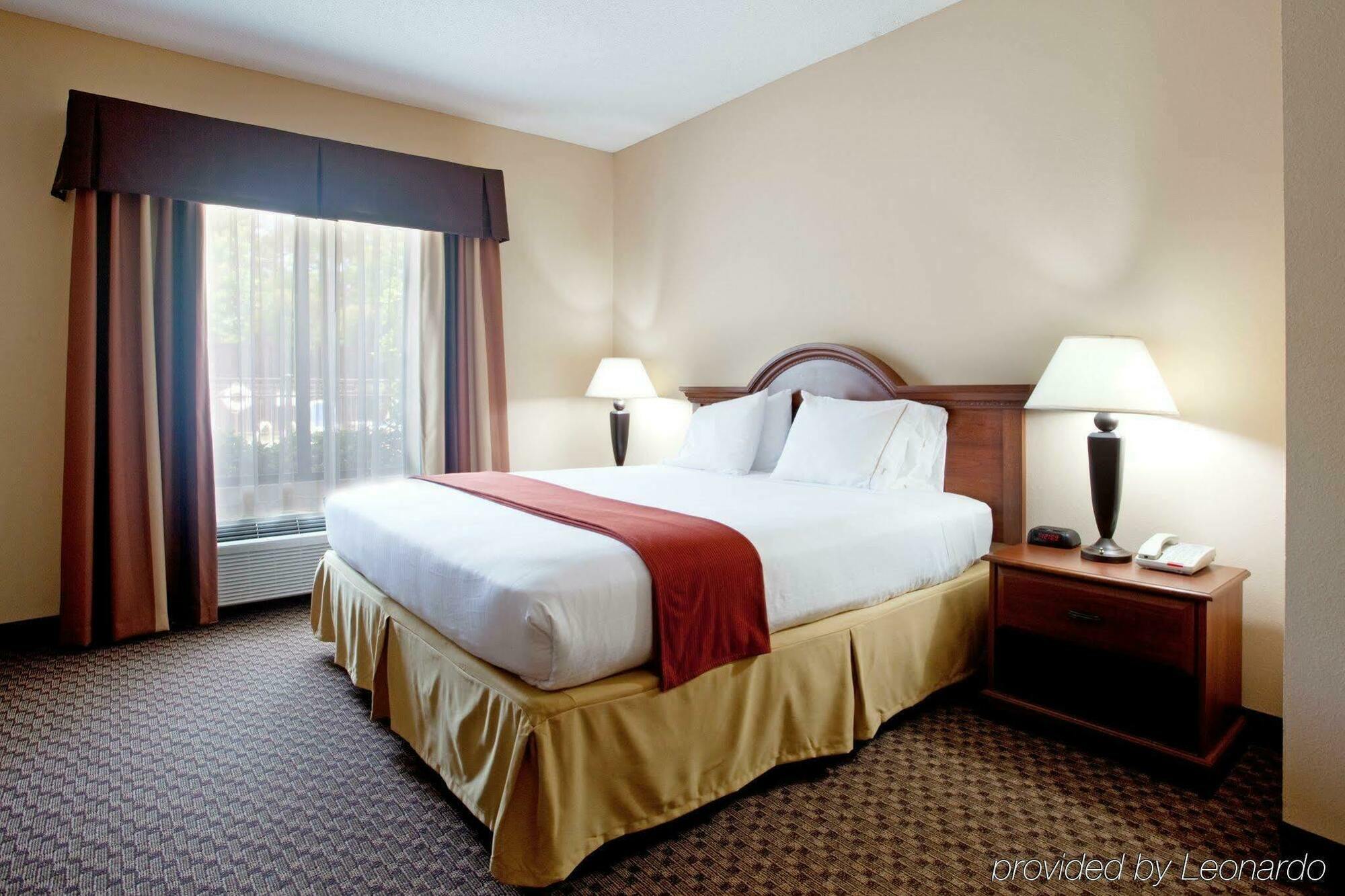 Holiday Inn Express Hotel & Suites Columbia-I-20 At Clemson Road By Ihg Eksteriør billede
